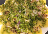Salade de maquereau fumé au poivre aux pommes de terre et petits pois - Recette en vidéo