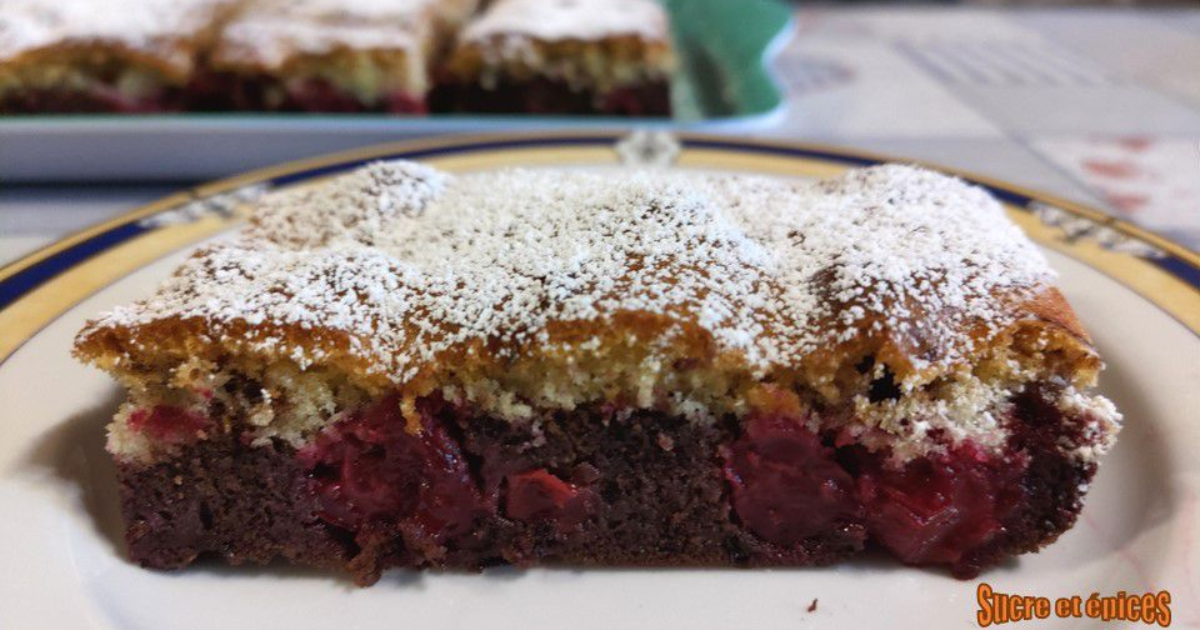 Gâteau bicolore aux griottes ou cerises - Recette en vidéo