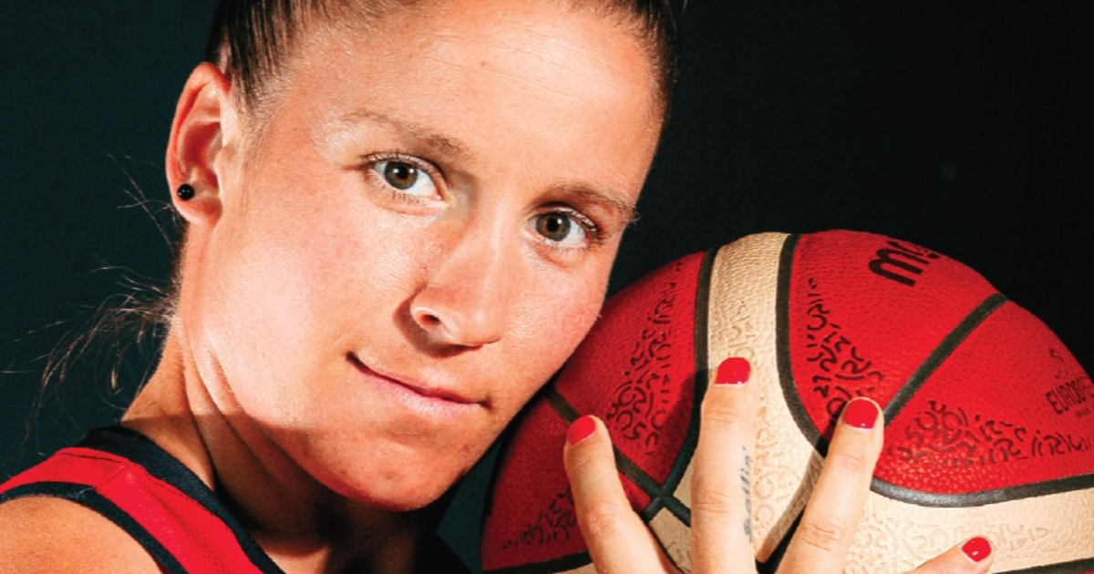 « Rebondir », la bio de Marjorie Carpréaux, star de basket, en haut du panier