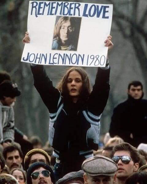 Assange, Lennon ... and the American Mess : Covidian Weather (until that dirty weather).