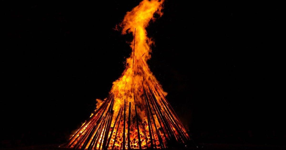 Chapitre 18 - Au bûcher !