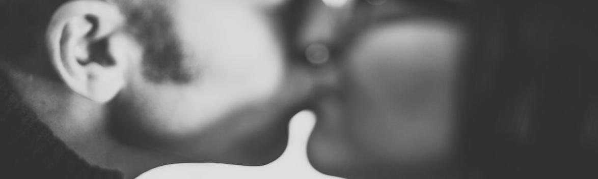 Deux êtres à l'unisson