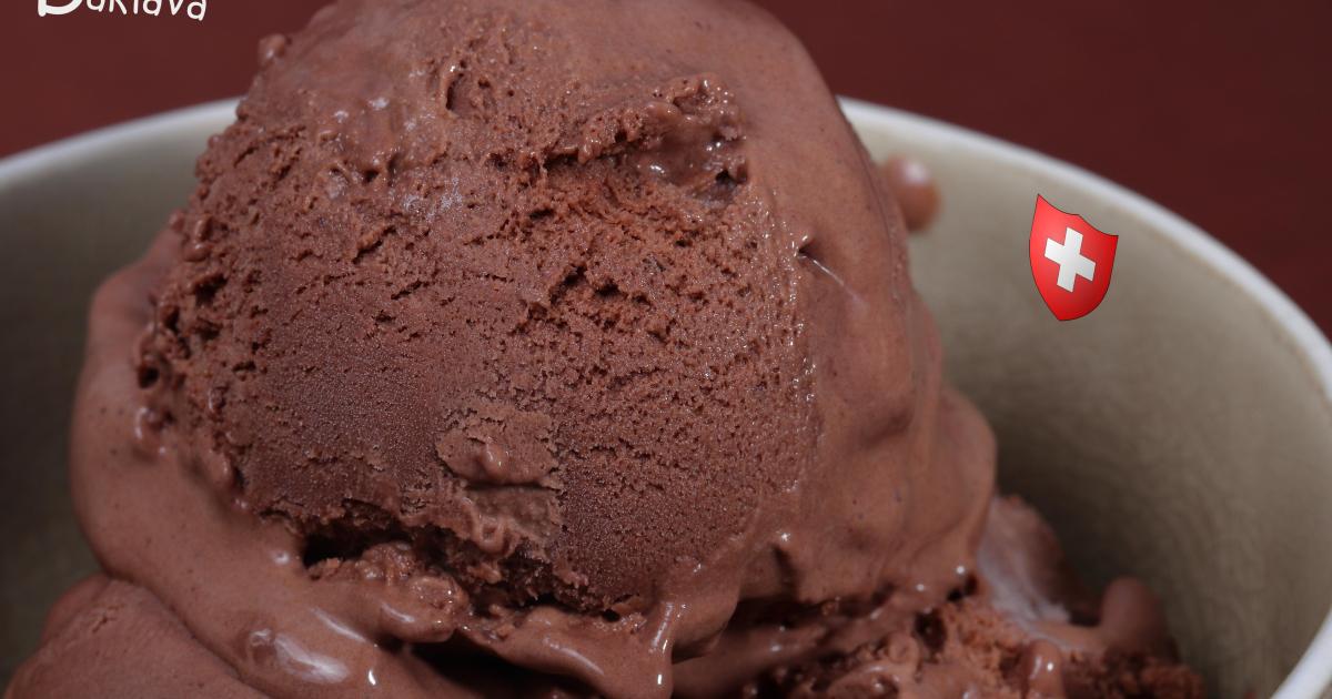 Glace au chocolat au lait des Alpes suisses