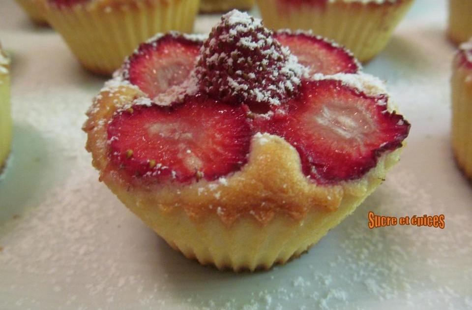 Petits moelleux aux fraises - Recette en vidéo