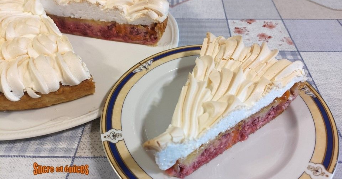 Tarte meringuée aux framboises et abricots - Recette en vidéo