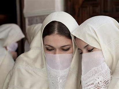 Papicha, entre voile et dévoilement