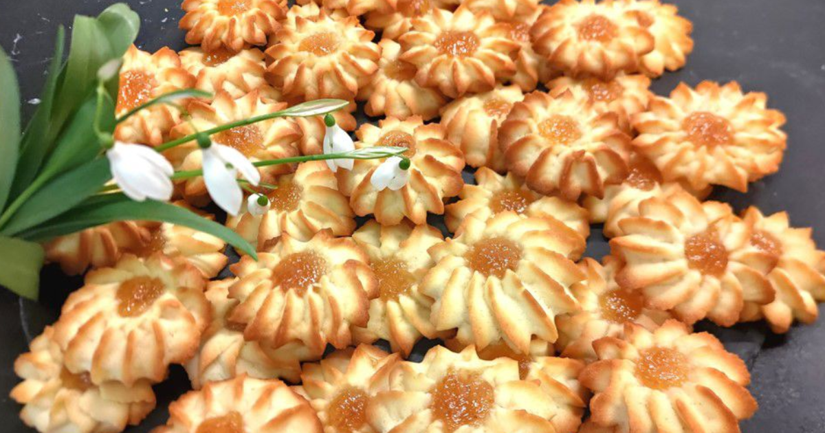 Sablés en forme de fleurs (Kourabié de Bakou) - Recette en vidéo