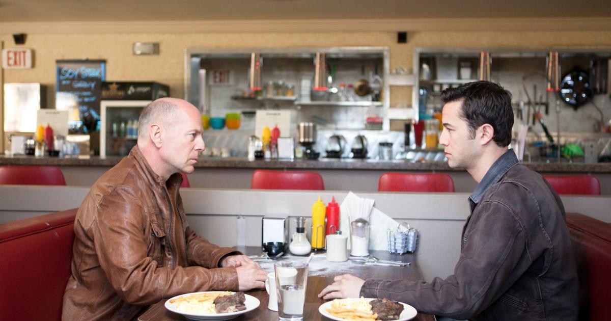 Looper (Rian Johnson, 2012)