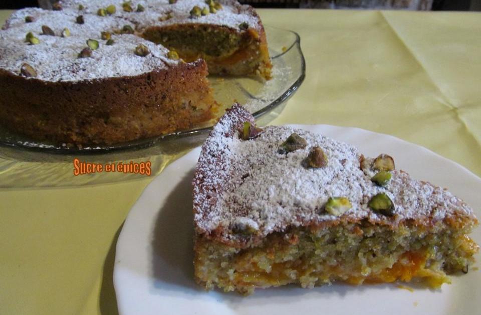 Gâteau moelleux abricots pistaches - Recette en vidéo