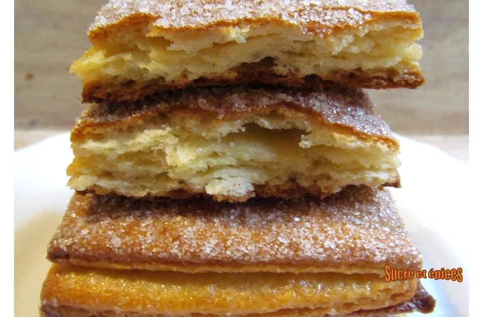 Biscuits feuilletés au sucre avec de la levure boulangère - recette facile