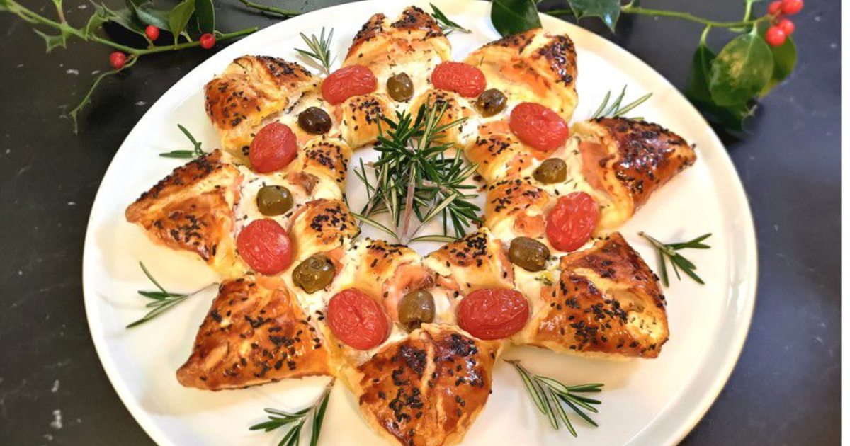 Etoile de Noël au saumon fumé et chèvre frais - Recette en vidéo