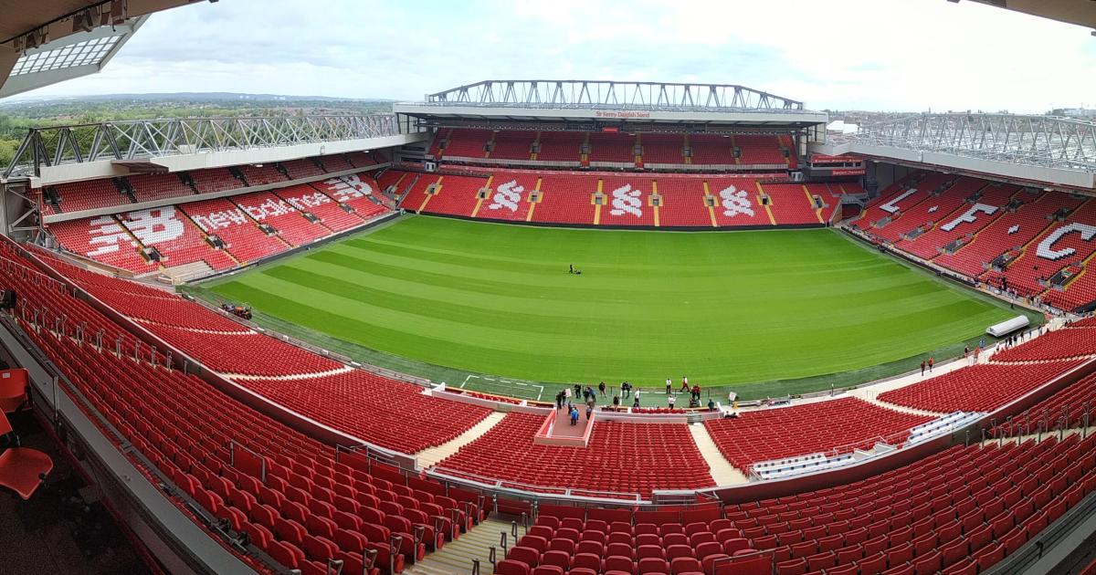 Ne plus jamais marcher seuls (2020) Laurent Seyer