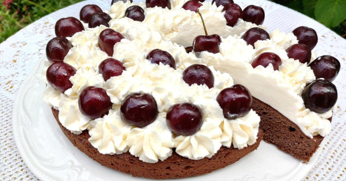 Gâteau au chocolat façon Forêt Noire - Recette en vidéo