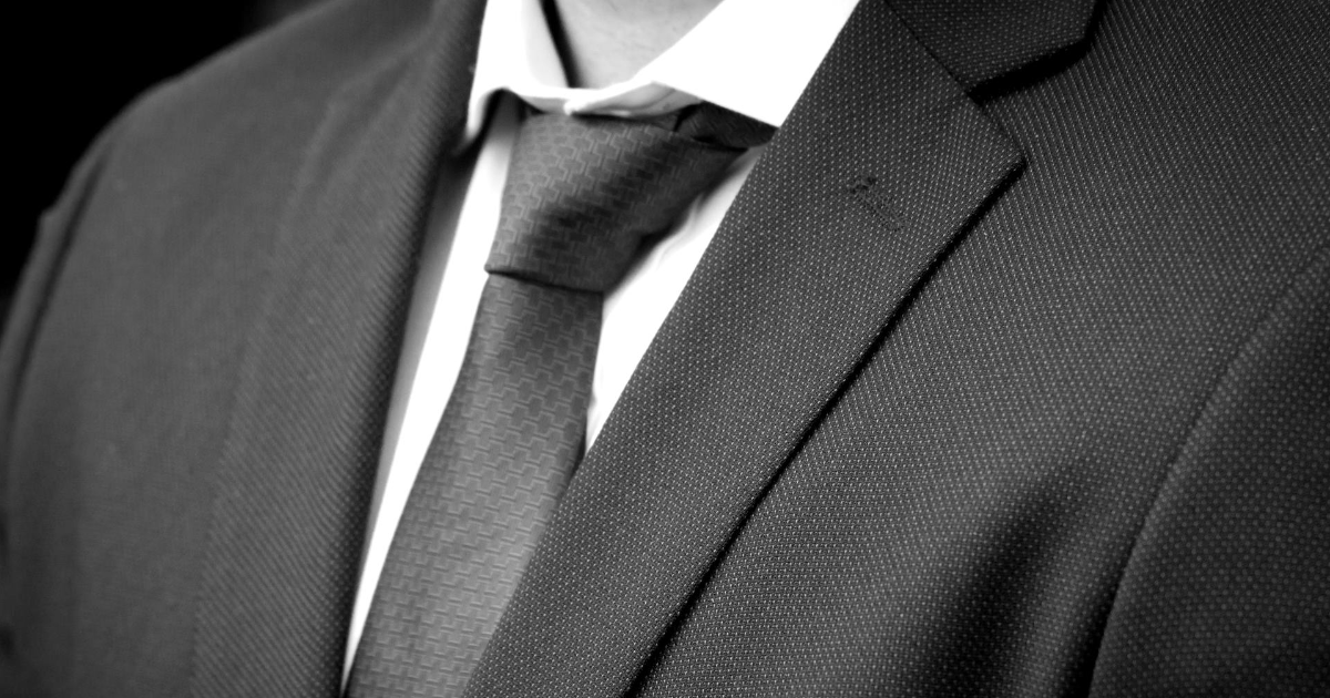 L’homme d’avant les portes