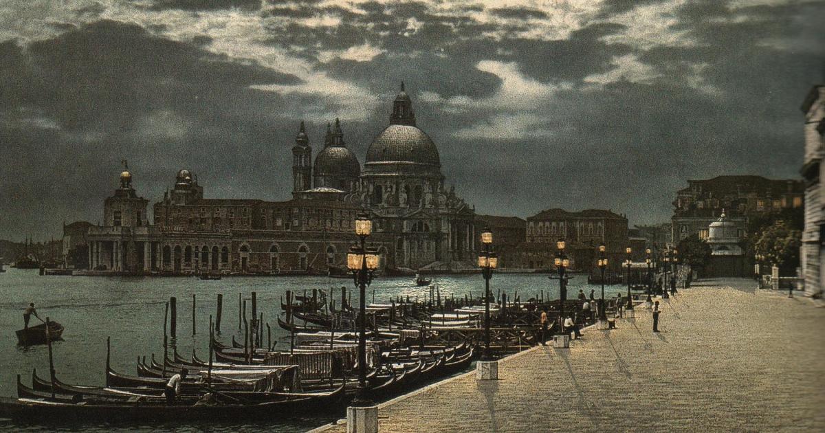 Venezia. Chi ha rubato la luna?