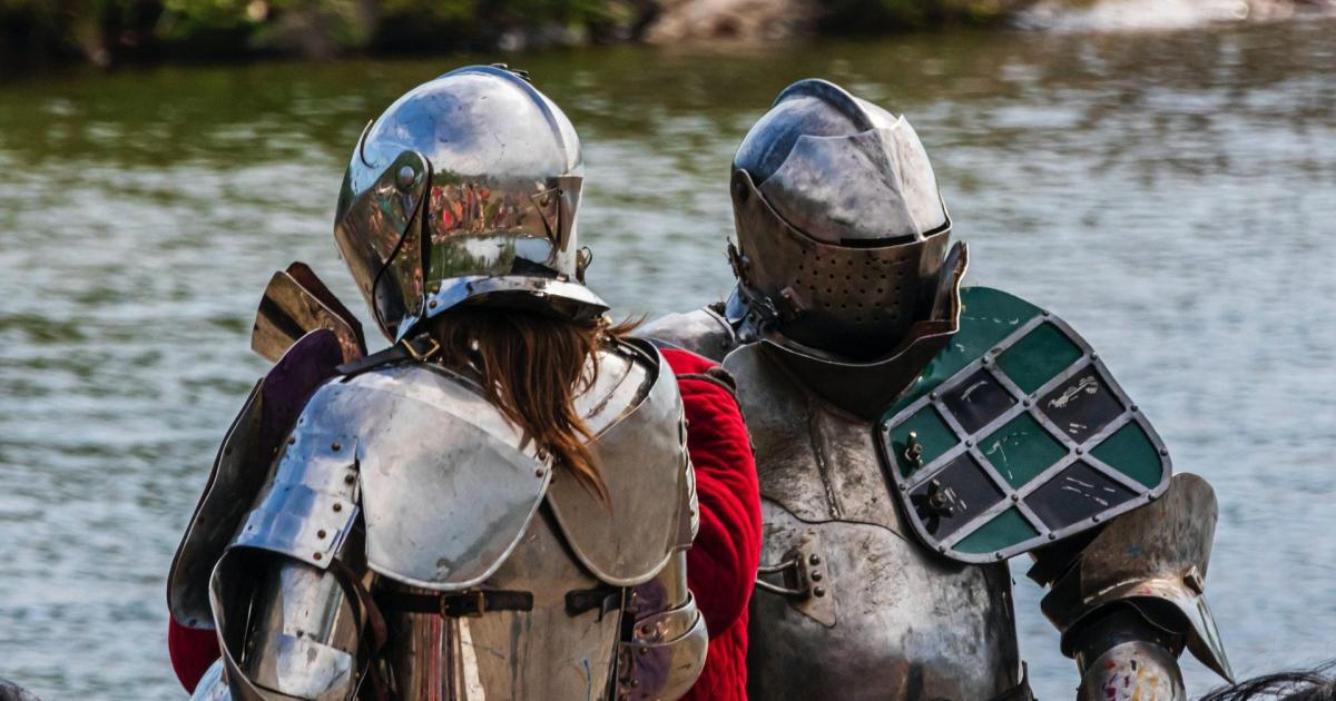 [1/5] Directrice en armure