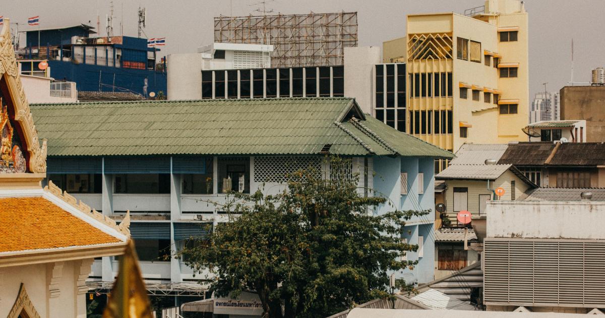 A szomszédnál mindig köd van