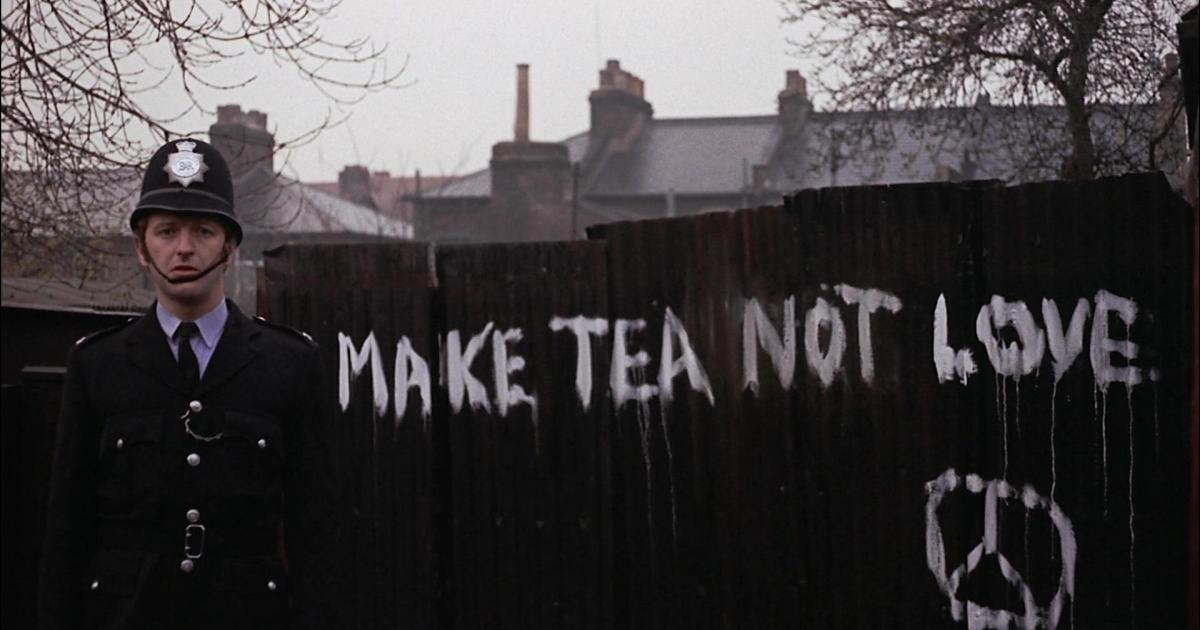 La Première folie des Monty Python/Pataquesse (And Now For Something Completly Different, Ian MacNaughton, 1971)