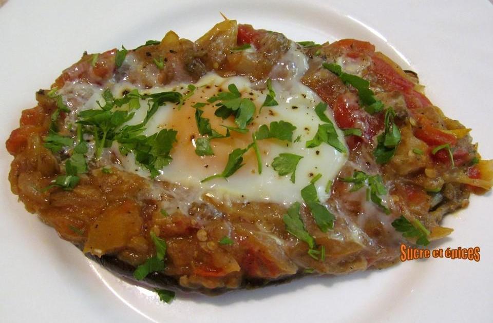 Aubergines farcies, oeufs au nid