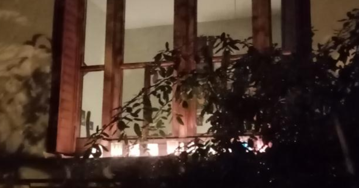 Dans le bleu sale de la nuit de Paris