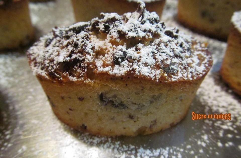 Financiers à la noix de coco et aux fèves de cacao