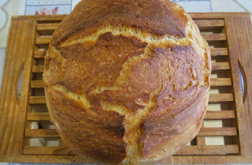 Pain cuit en cocotte - recette facile en vidéo