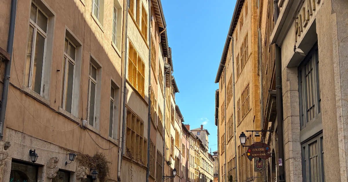 Même Jacques ne le savait plus...