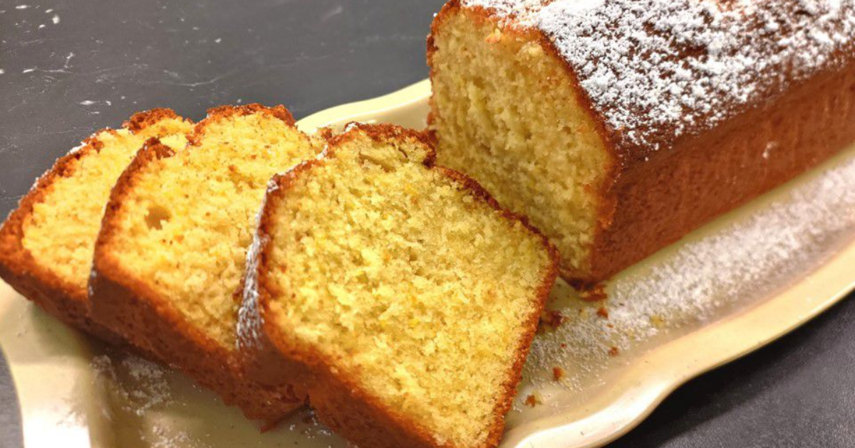 Cake hyper moelleux à l'orange - Recette en vidéo