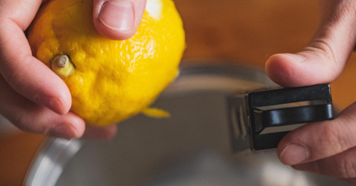 Crème de citron ou Lemon curd avec des oeufs entiers