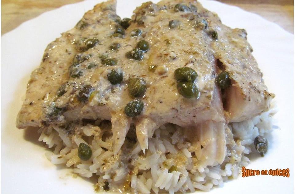 Filets de perche aux anchois et câpres, sauce au yaourt