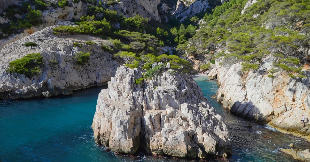 MARRE...Calanques, calendes, qui sait ?