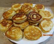 Blinis ou pancakes au yaourt et à la feta