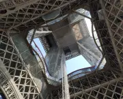 Poème écrit à la tour Eiffel