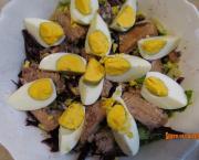 Salade de chou rouge aux sardines et oeufs