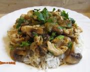 Poêlée de poulet aux champignons et poivrons