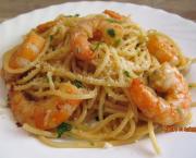 Spaghetti à l'huile et à l'ail aux crevettes
