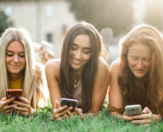 How Social Media and Online Meetings Shape Our Reality Navigating
