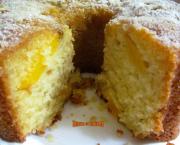 Gâteau très moelleux aux pêches à la crème fraîche