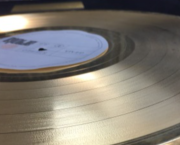 Disques d’or pour gros vendeurs de disques