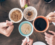 Le rituel du café à travers le monde : traditions qui nous unissent