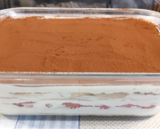 Tiramisu aux fraises, sans oeufs et sans cuisson - Recette en vidéo 