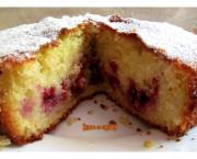 Gâteau à la crème fraîche, aux framboises et citron vert