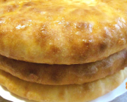 Tartes ossètes aux pommes de terre et au fromage (Kartofdjine)
