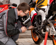 Le contrôle technique obligatoire pour les motards ?