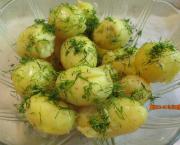 Pommes de terre nouvelles au beurre et à l'aneth