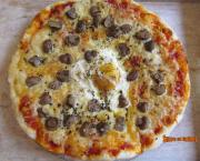 Pizza champignons-oeuf (végétarienne)