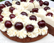 Gâteau au chocolat façon Forêt Noire - Recette en vidéo