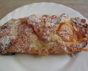 Feuilletés aux abricots et à la crème d'amandes - Recette en vidéo