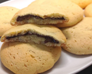 Biscuits moelleux fourrés au Nutella - Recette en vidéo
