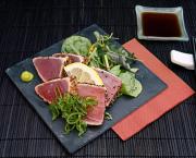 Pavés de thon grillés au sésame et poivres